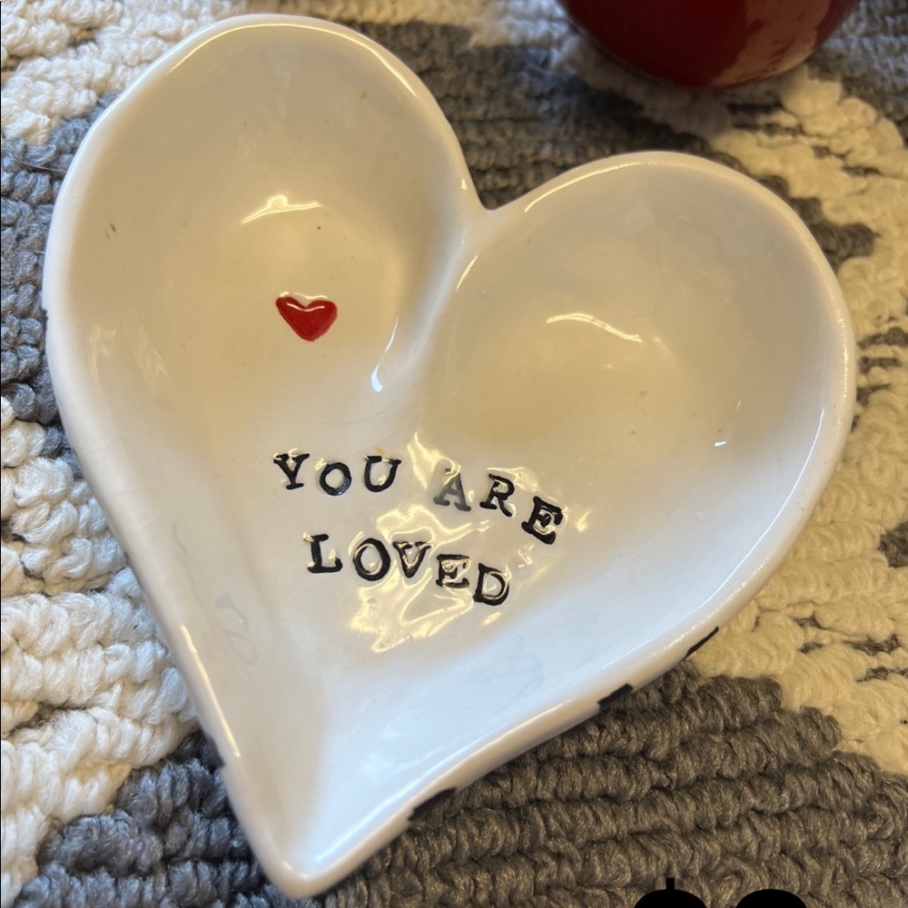 Decorative jewelry tray